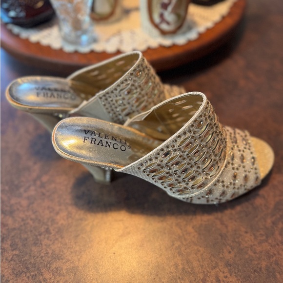 Valenti Franco Glittering Gold Heels Size 7 - Picture 7 of 10